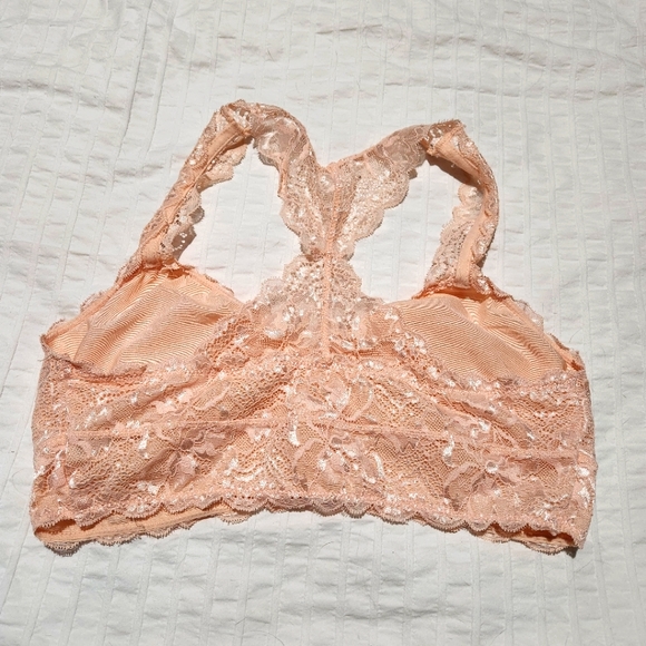 Beautiful light pink shiny lace racer back bralett size extra large NWOT - Picture 3 of 5